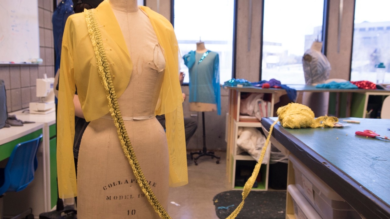 Costume shop