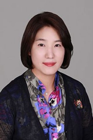 JeeEun Lee, MFA (on sabbatical 2023-2024 academic year)