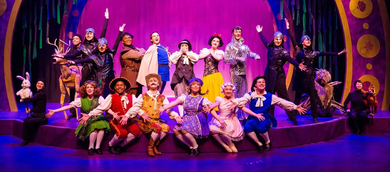 Cast taking bows