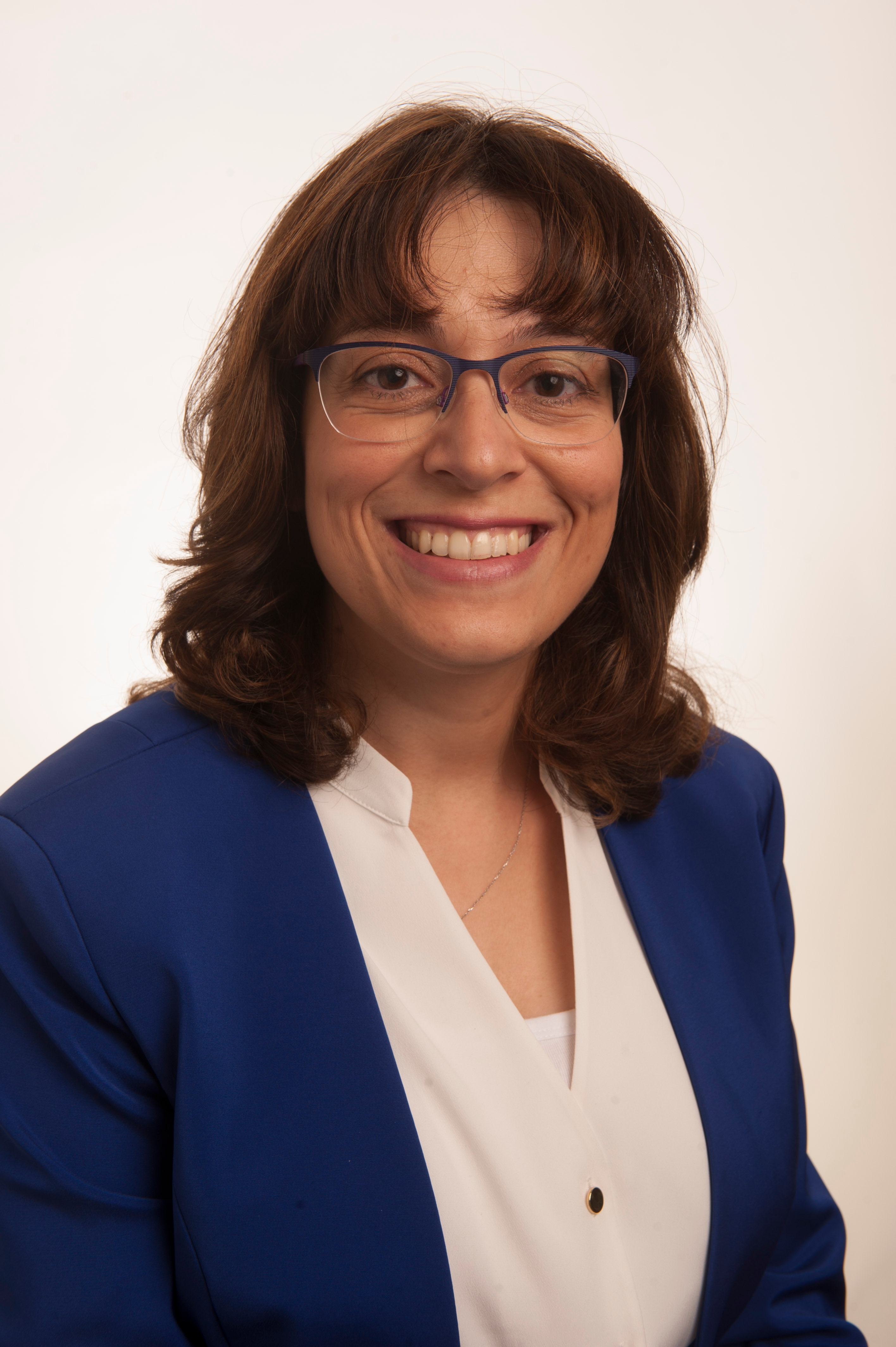 Dr. Ada Cenkci