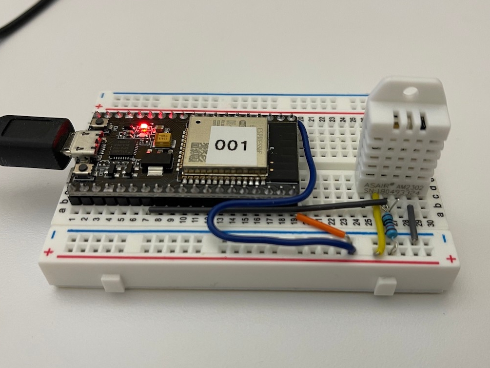 Photo of a microcontroller and humidity sensor
