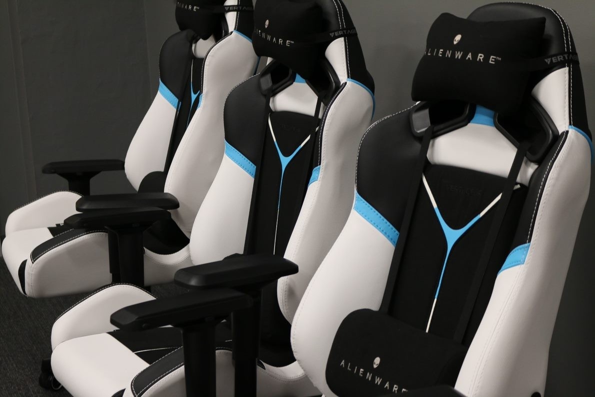alienware video gaming chairs 