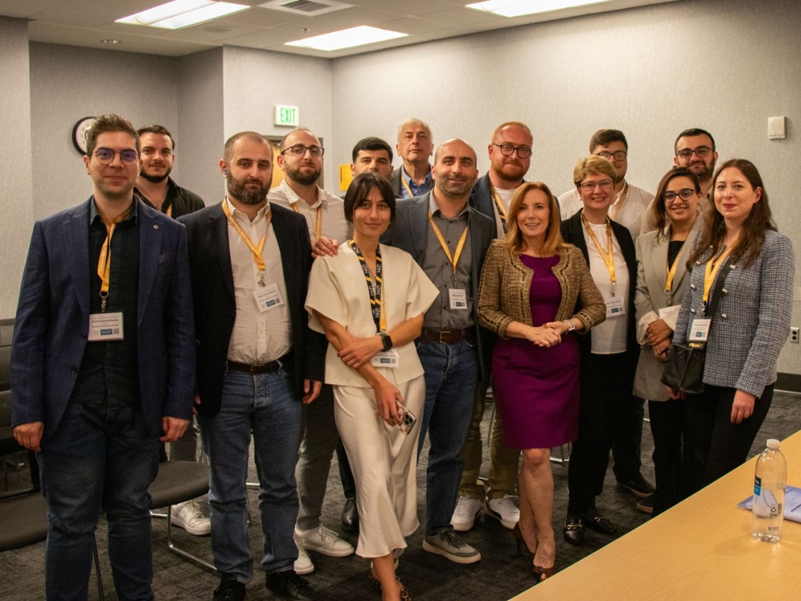 Cybersecurity symposium attendees