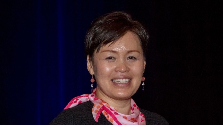 Dr. Suk-hee Kim National Honored with a Distinguished Recent Contributions to Social Work Education Award